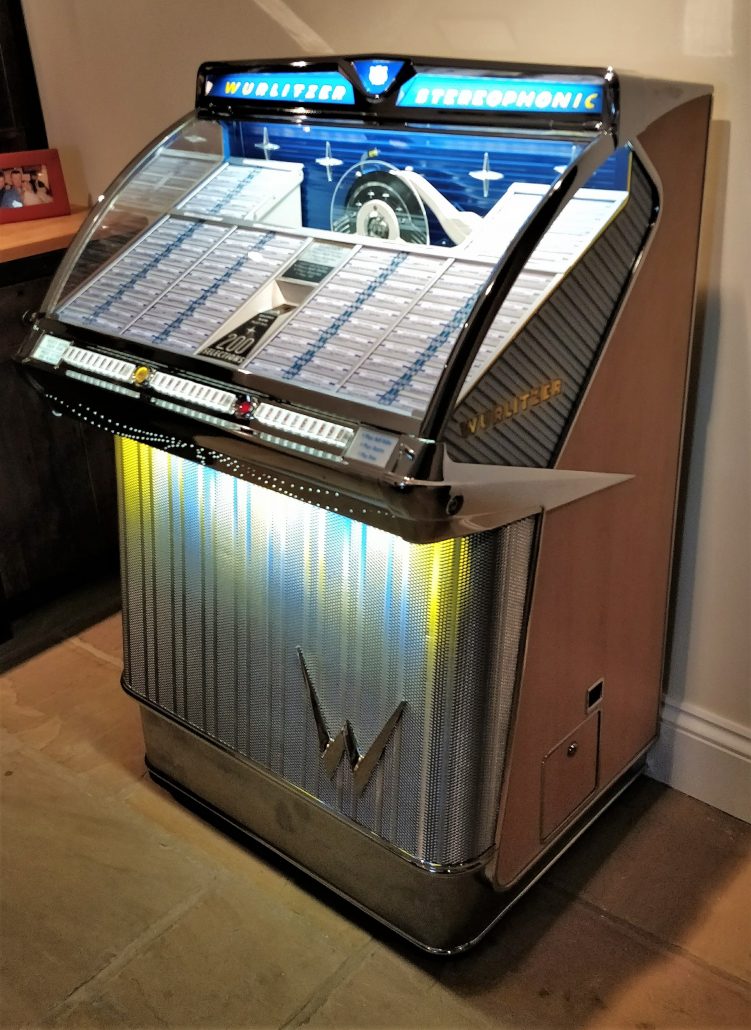 We Love These Wurlitzer 2300 Jukeboxes – The Jukebox Shop
