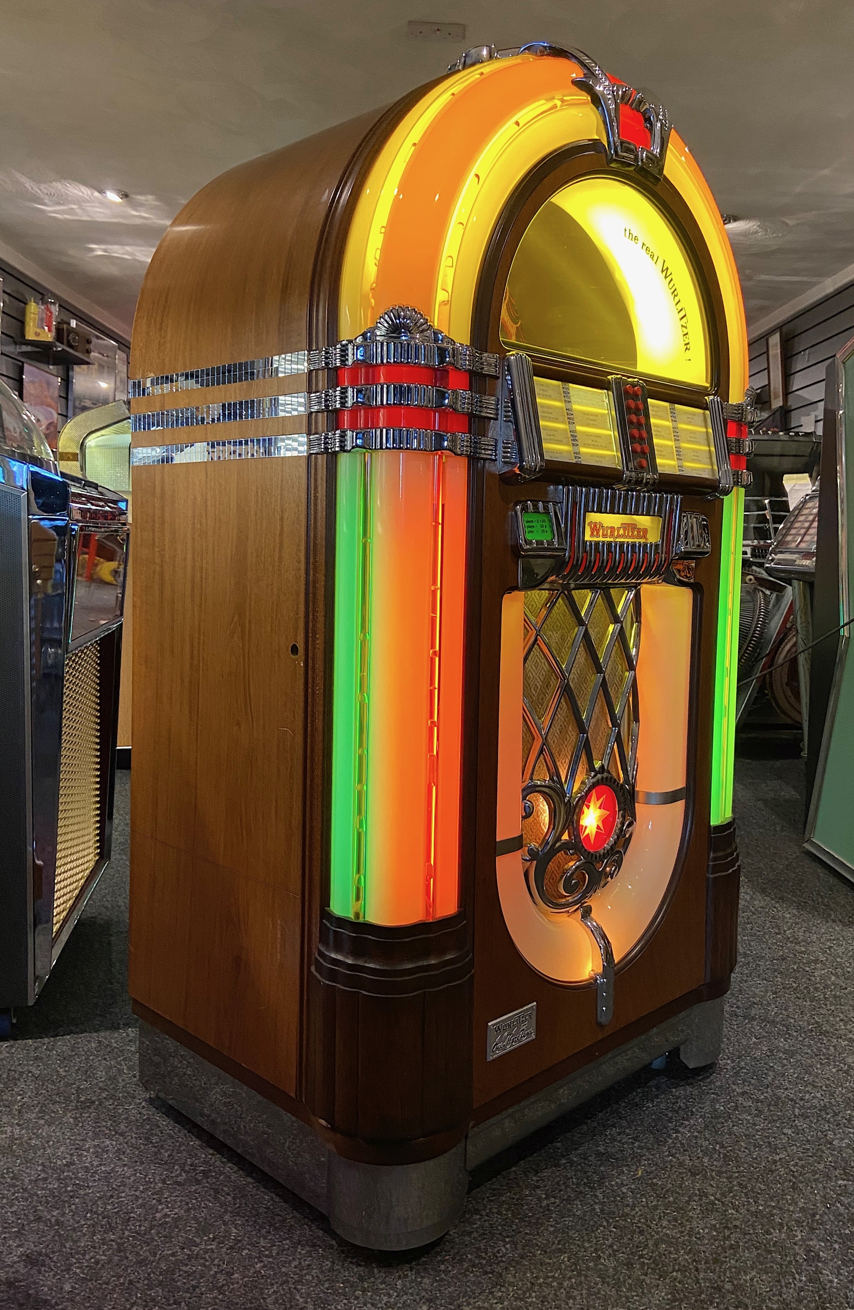 Jukeboxes for Sale, Vintage & Modern